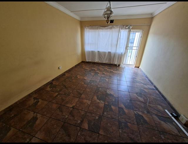 1 BEDROOM APARTMENT FOR SALE IN LAMBTON